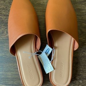 NWT Old Navy Slides